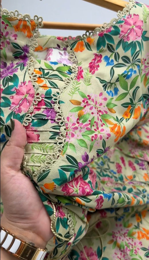 Stitched UnStitched 2PC Premium Quality Doria Lawn